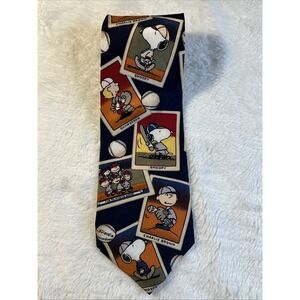 Vintage Rare Peanuts Snoopy Baseball Mens Necktie Fun Design Tie 100% Silk Sole‎